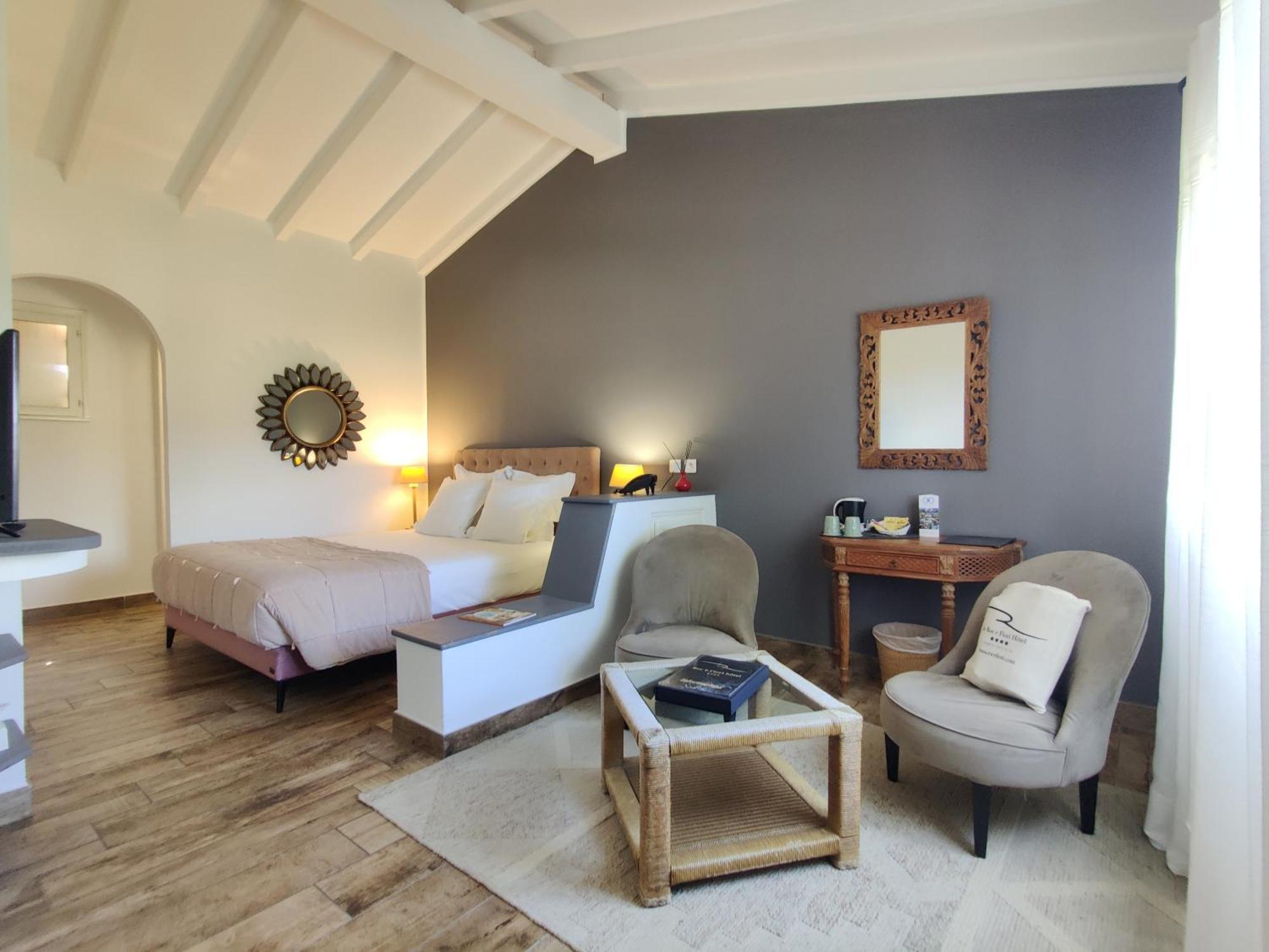 Le Roc E Fiori Hotel - Teritoria Порто-Векио Екстериор снимка